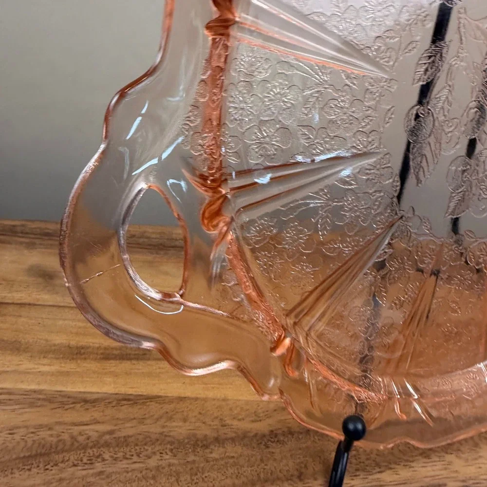 Jeanette Glass vintage pink